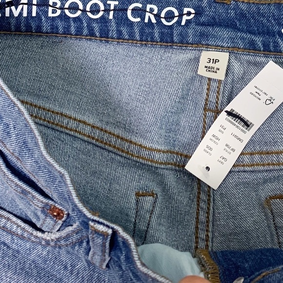 NWT J. Crew 9" mid rise demi-boot crop jean in Waterwood wash - Picture 8 of 12